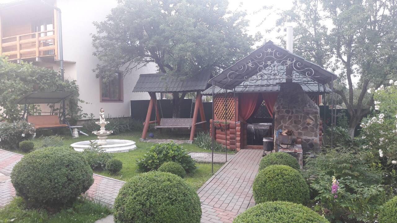 U Romana Γιαρέμτσε Εξωτερικό φωτογραφία